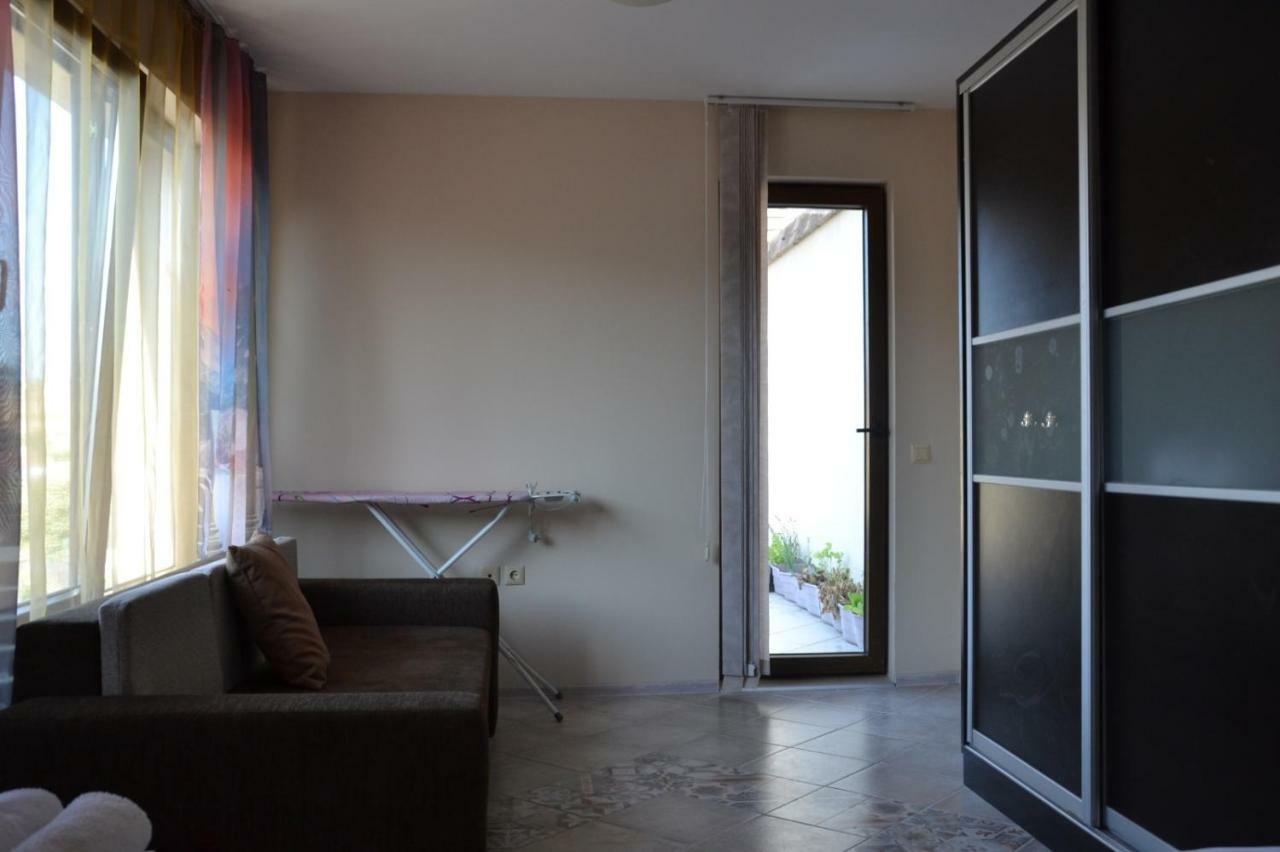Апартаменти Хармани Sozopol Exterior foto